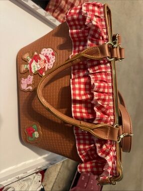 Strawberry shortcake hot topic bag